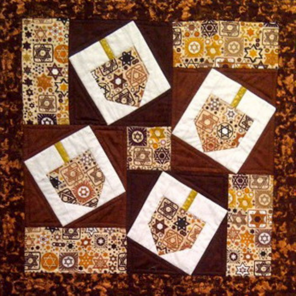 Dreidel Quartet Wall Hanging Kit - 2 LEFT!